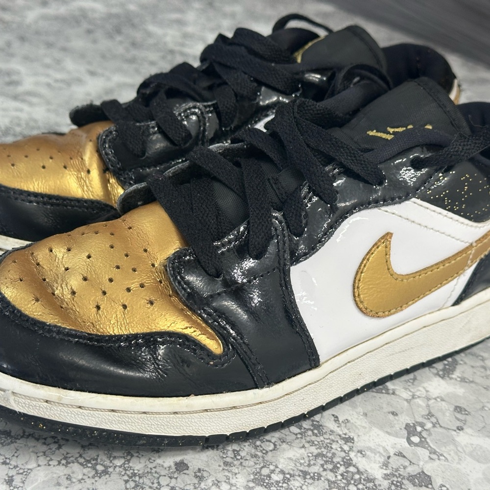 Nike Black and Gold Low-Top Sneakers